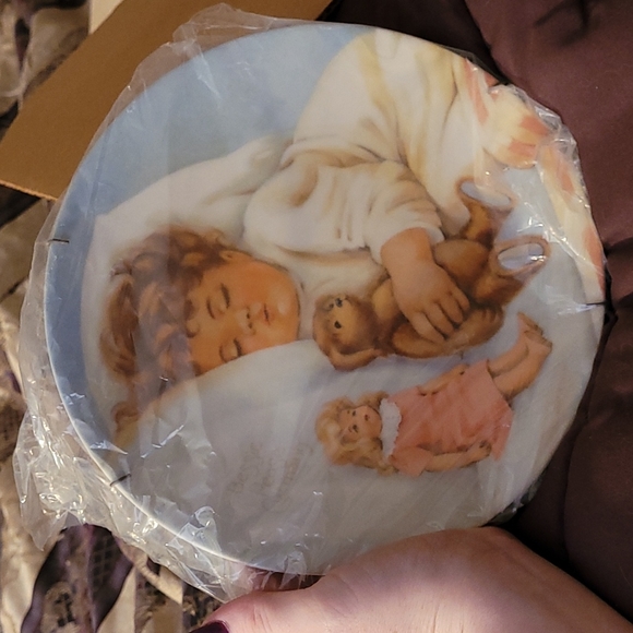 Vintage Bessie Pease Gutmann New Friend 1985 decorative plate